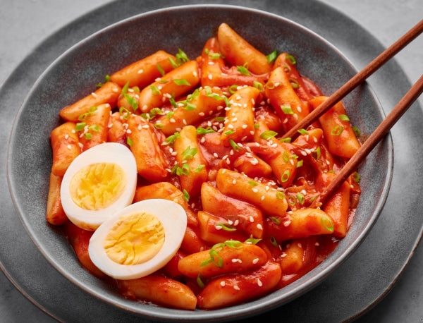 Korean Spicy Rice Cakes - Tteokbokki 떡볶이 - It's Liz Miu